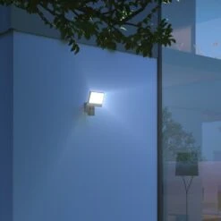 STEINEL Projecteur à Capteur D'extérieur Xled Cam 1 Noir -VerdeLuxe 645e86fede5f21.86528981