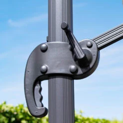 Parasol Déporté 3x4m Et 4 Dalles Lestées Aluminium Blanc -VerdeLuxe 646e58d3ba2bb7.62148266